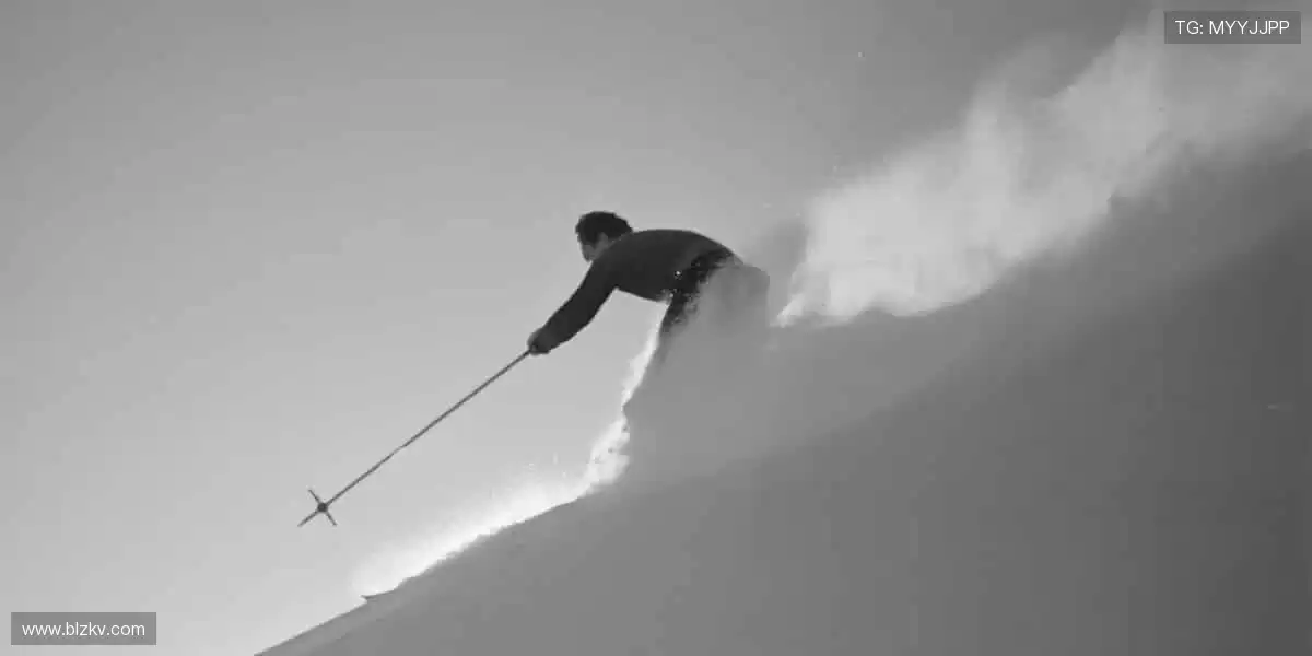 🎁 周边好物,把赛场带回家!